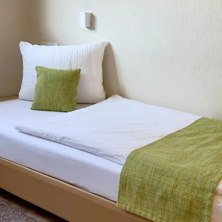 Wollscheid Casa de hóspedes 2*