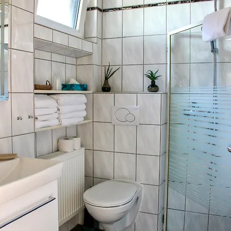 Casa de hóspedes Wollscheid 2*