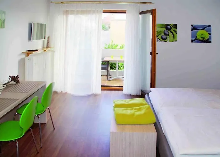 Wollscheid Pensión 2*